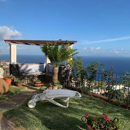 Tagus Garajau Villa